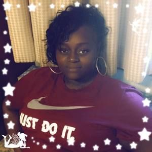 Meet your Posher, Monique